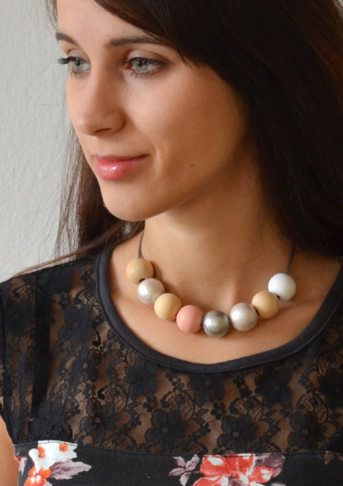 Dřevěná elegance - náhrdelník — foto 2