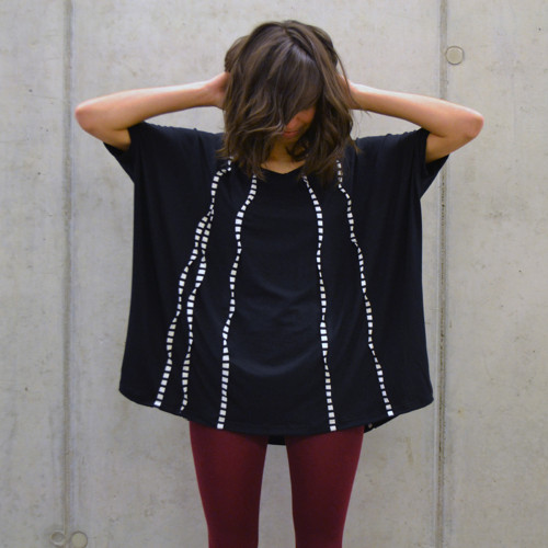 Tričko Black & Stripe — foto 3