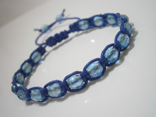 Modrý-skleněný náramek (macramé/shamballa) — foto 2