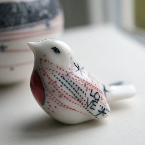 Na parapet...... ptáče (porcelán) — foto 4