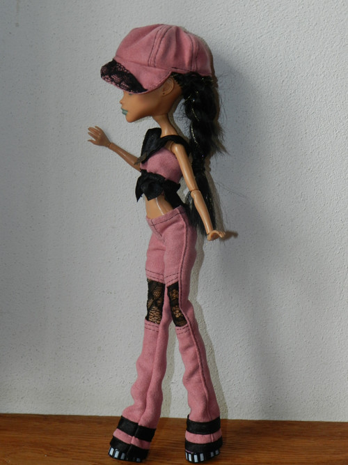 Obleček pro Monster high — foto 3