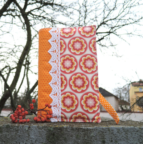 Obal na knihu "V barvě pomeranče" — foto 2