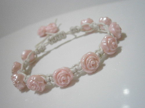Náramek s růžičkama - macramé/shamballa — foto 3