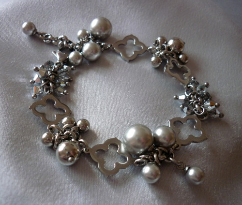Swarovski náramek světle šedý... — foto 2