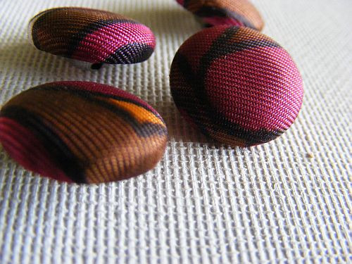 Buttonky hedvábné - knoflíky — foto 2