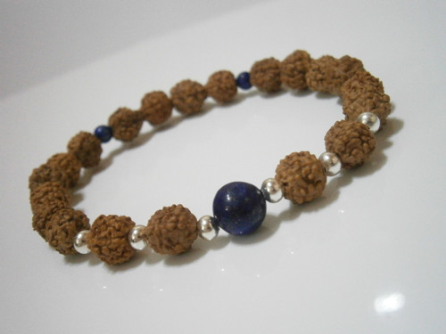 Náramek - Rudraksha/Lapis Lazuli — foto 2