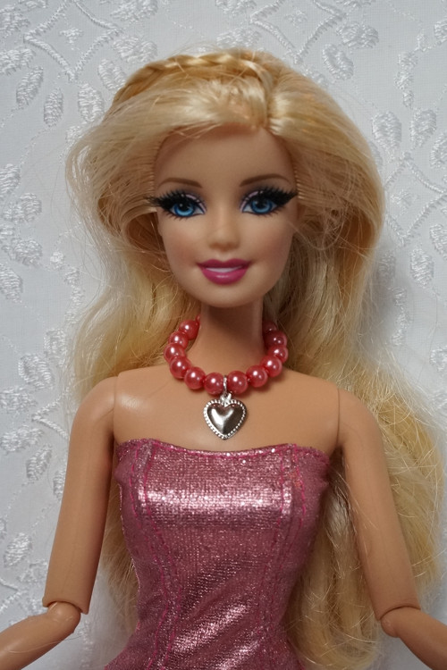 Náhrdelník pro Barbie se srdíčkem — foto 2