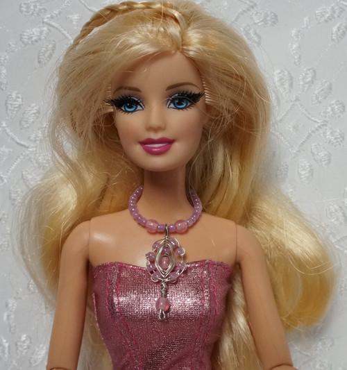 Šperk pro Barbie - drátovaný přívěsek — foto 2