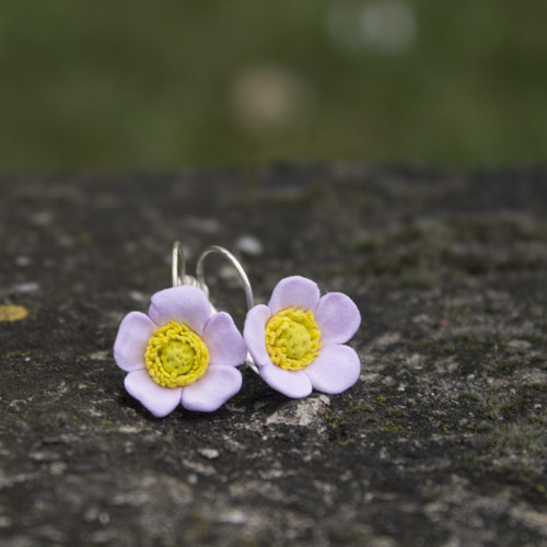 Šípková růže (1,6cm) - náušnice — foto 2