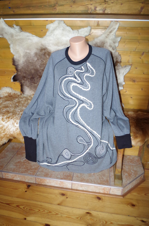Nadměrná mikina — foto 3