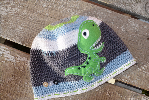 Háčkovaná jarní čepice DINO — foto 5