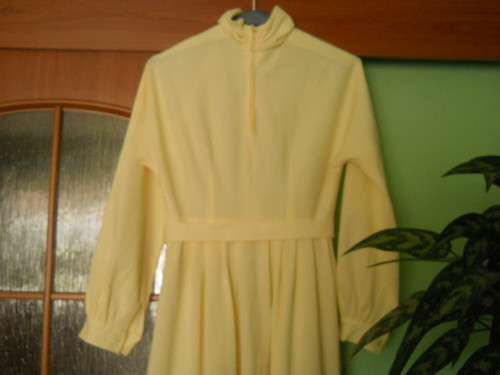 Smetanové šaty — foto 2
