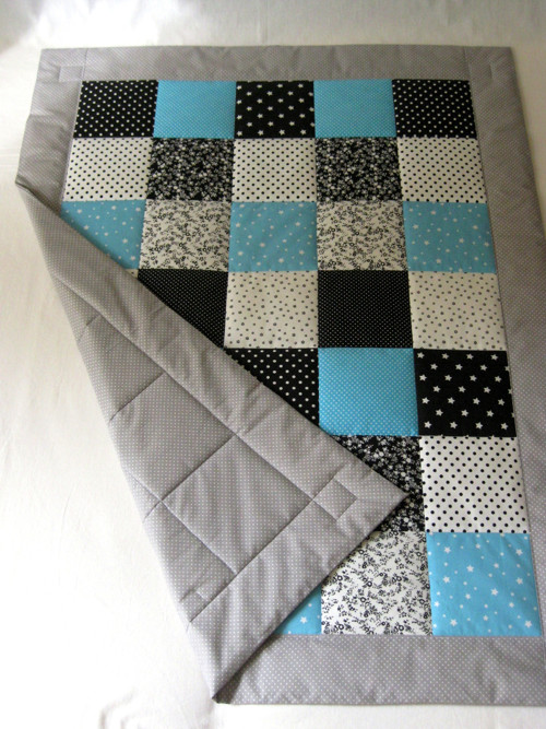 PATCHWORK deka 95x125 - černobílá s azurovou — foto 4