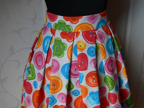 Knoflíková sukně — foto 3