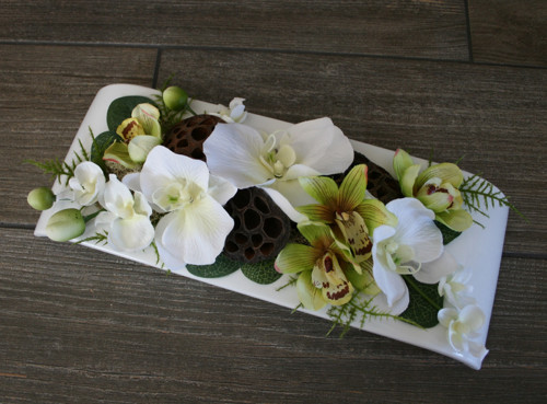 Dekorace s orchidejemi v zelenobílé — foto 2