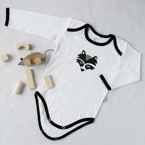 Body s líškou (čierno-biele) — foto 3