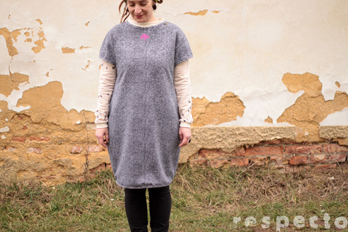 Volné šaty ............ L - XL — foto 2