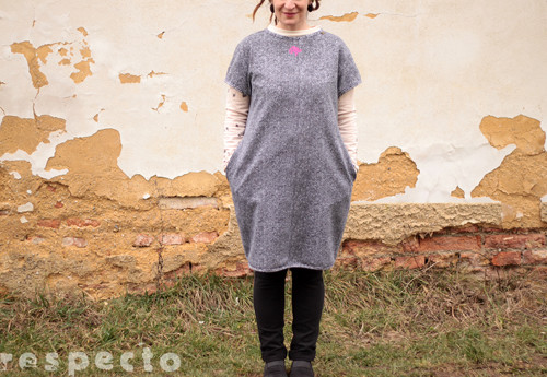 Volné šaty ............ L - XL — foto 3