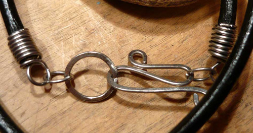 Náhrdelník- malachit, kov, wire wrapping — foto 4