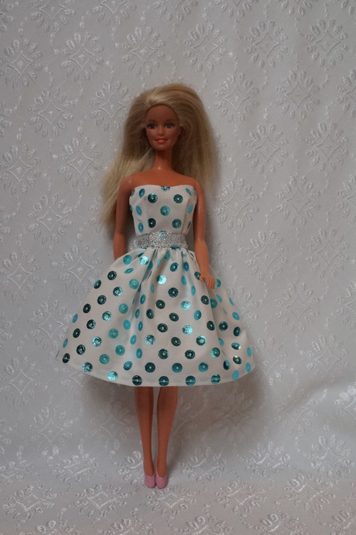 Do tanečních-starší typ Barbie — foto 3