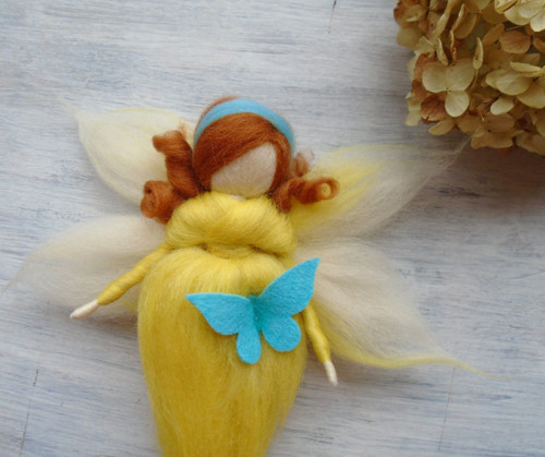 Motýlenka prosluněná — foto 2