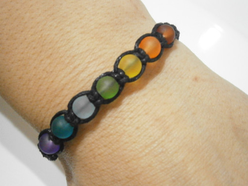 Čakrový skleněný náramek (macramé/shamballa) — foto 5