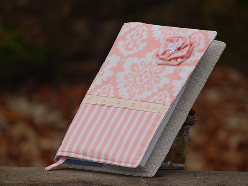 Obal na knihu Lost & Found Love Pink — foto 4