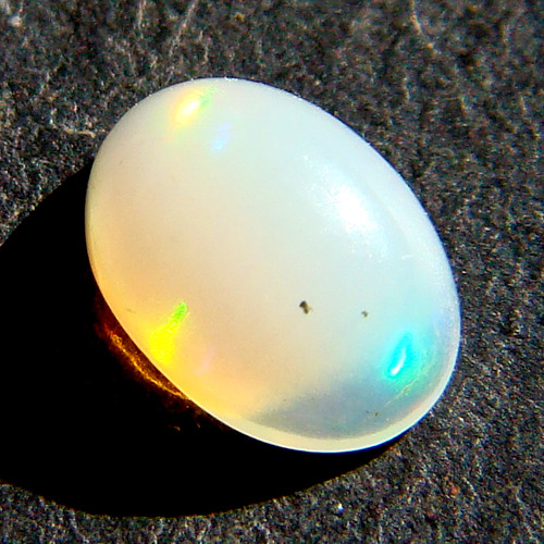 Ethiopský Welo opál - kabošon 0,85ct — foto 4