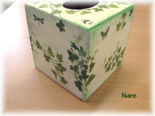 Břečťan - dřevěný box na kapesníky — foto 3
