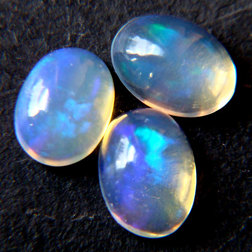 Ethiopský Welo opál - set tří kabošonů 0,5ct/ks — foto 3