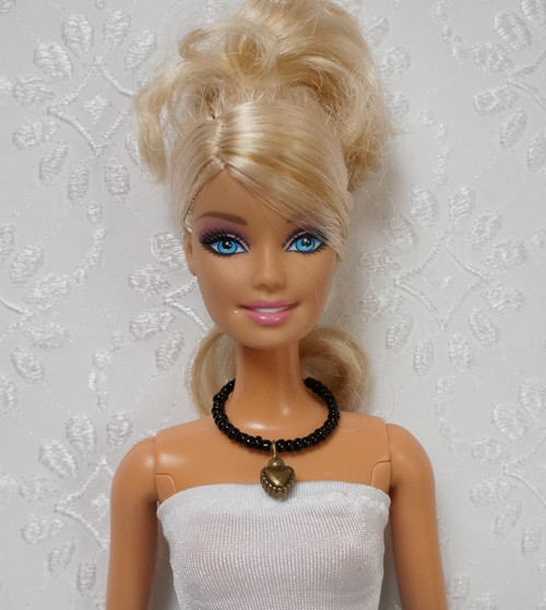 Šperk pro Barbie s srdíčkem — foto 2