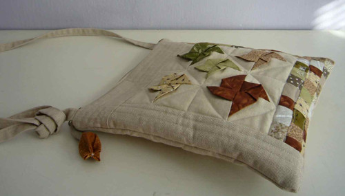 Kabelka s 3D větrníčky, patchwork — foto 2