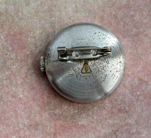 Gold brooch — foto 2