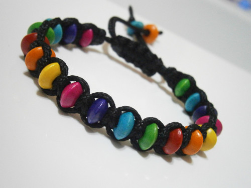 "Lentilkový" náramek (macramé/shamballa) — foto 2