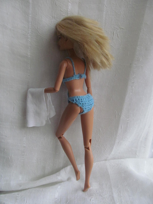 Světle modré plavky pro Barbie — foto 3