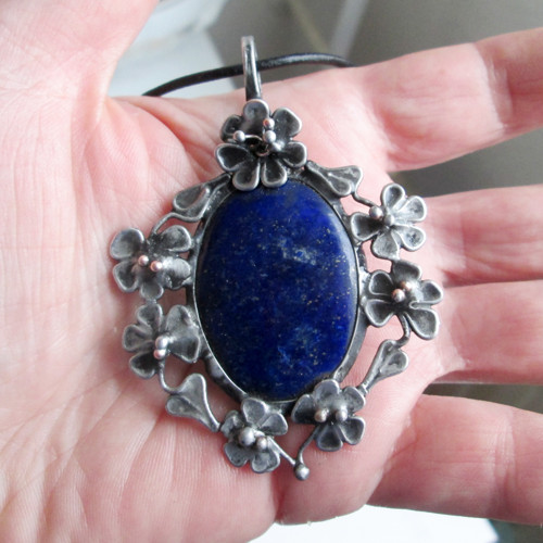 Lapis lazuli s kvítky — foto 4