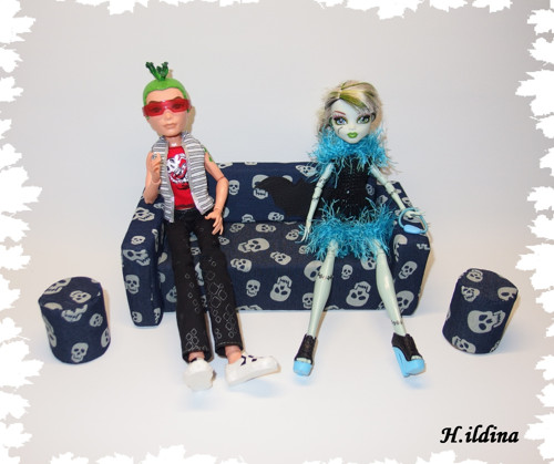 MONSTER HIGH - obývací pokoj — foto 2