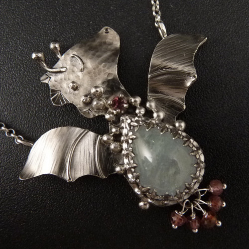 Polib mě prosím, drak..amulet — foto 2