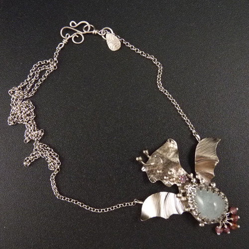 Polib mě prosím, drak..amulet — foto 4
