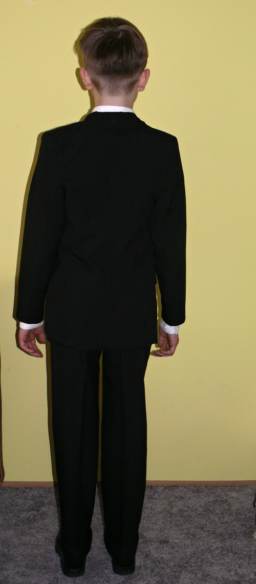 Chlapecký oblek — foto 2