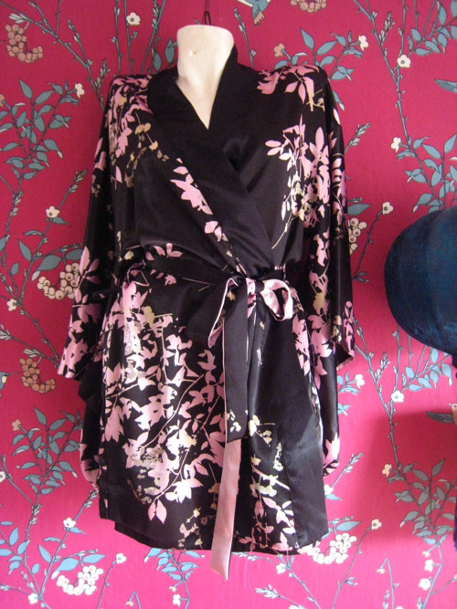 Saténové kimono - kabátek — foto 2