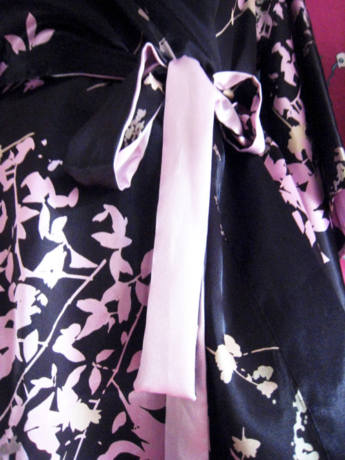 Saténové kimono - kabátek — foto 3