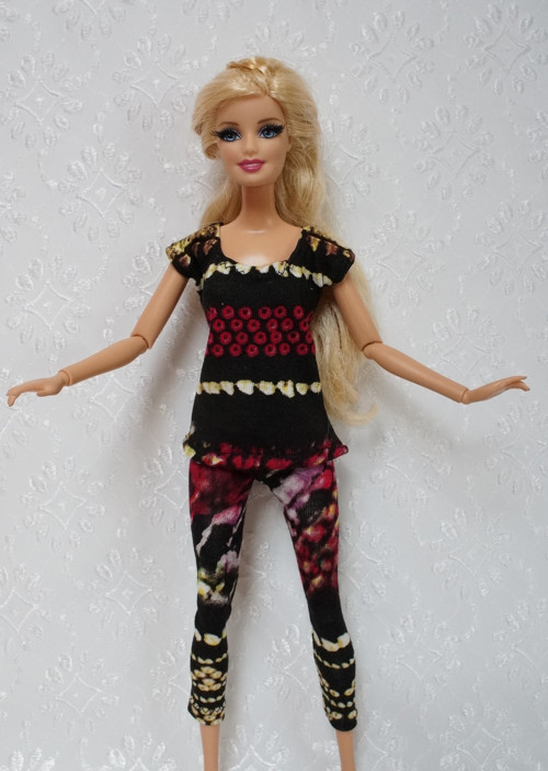 Letní komplet pro Barbie — foto 4
