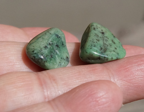 2x grossularit- zelený granát D2755 — foto 3