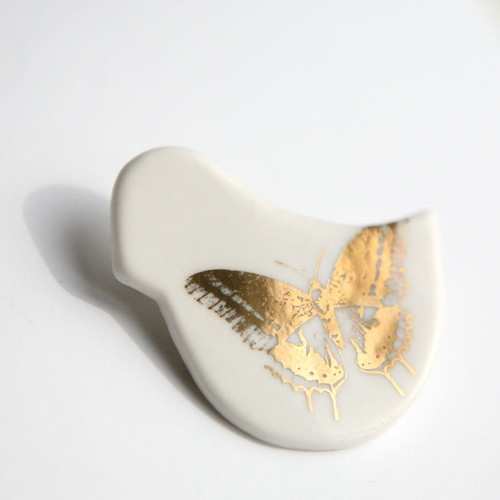 Přátelit se (porcelánová brož) — foto 2