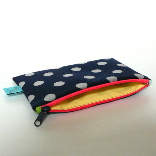 Malá kapsička dots — foto 2