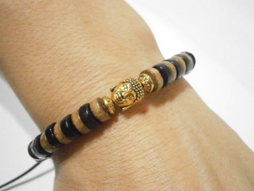 Dřevěný náramek s Buddhou (macramé) - Unisex — foto 2