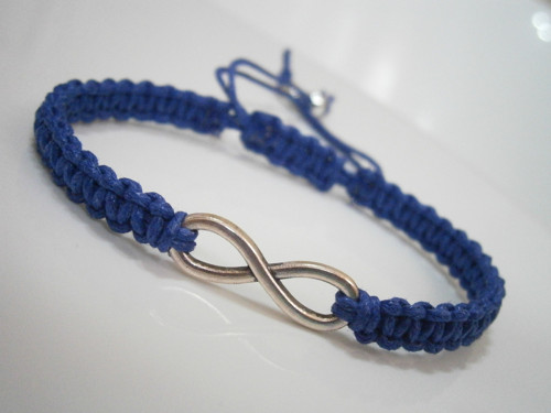 Infinity náramek - tm.modrý (macramé) - Unisex — foto 3