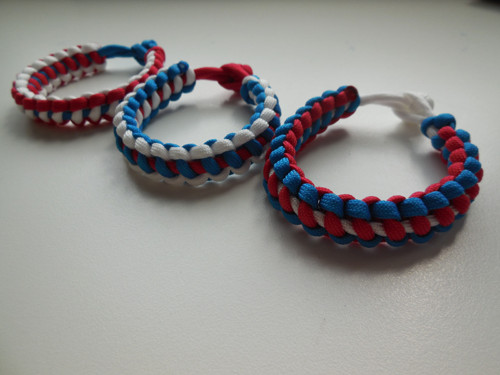 2v1 paracord náramek - Trikolora - EDC — foto 4