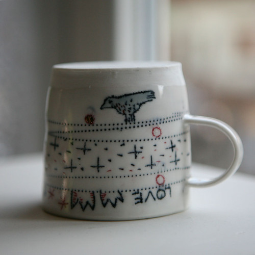 Hrnek (porcelán) — foto 3